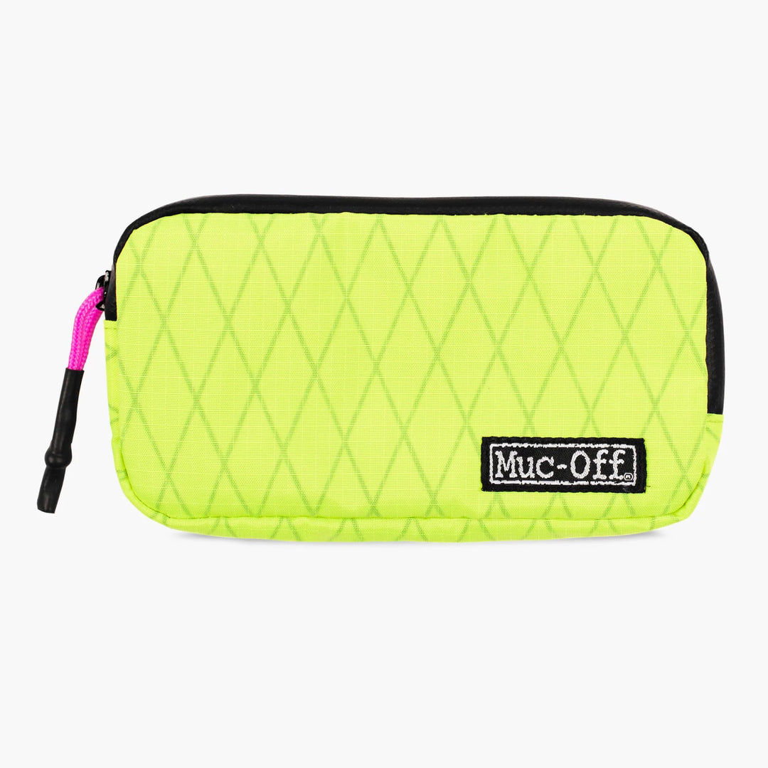 Muc-Off Essentials Wasserfeste Tasche – Robustes Neon 900D Polyester - Wasserabweisende Fahrradtasch