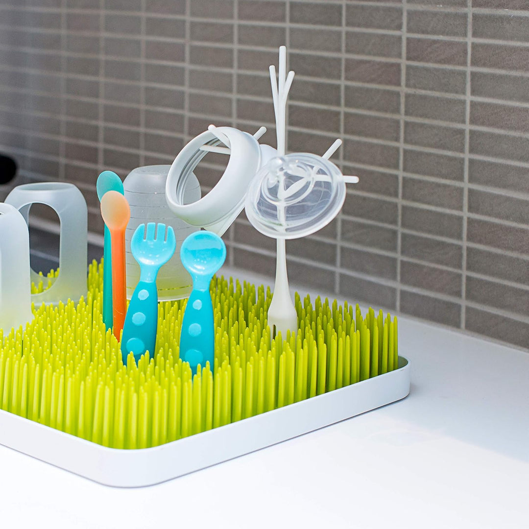 GRASS - Starter-Set von Boon, das stylische Trocken- und Abtropfgestell für Babyflaschen, Sauger und