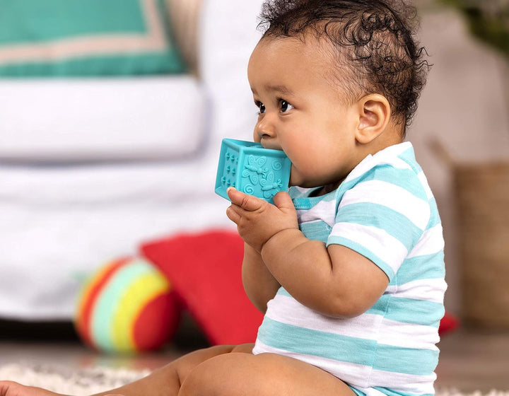 B. toys - One Two Squeeze - Baby-Blöcke - Stapel- und Bauspielzeug für Babys - 10 weiche Blöcke mit