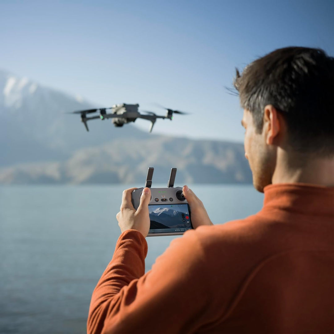 DJI Air 3S Fly More Combo (RC 2 Fernsteuerung mit Bildschirm), Drohne mit 1" CMOS Weitwinkel- & mitt