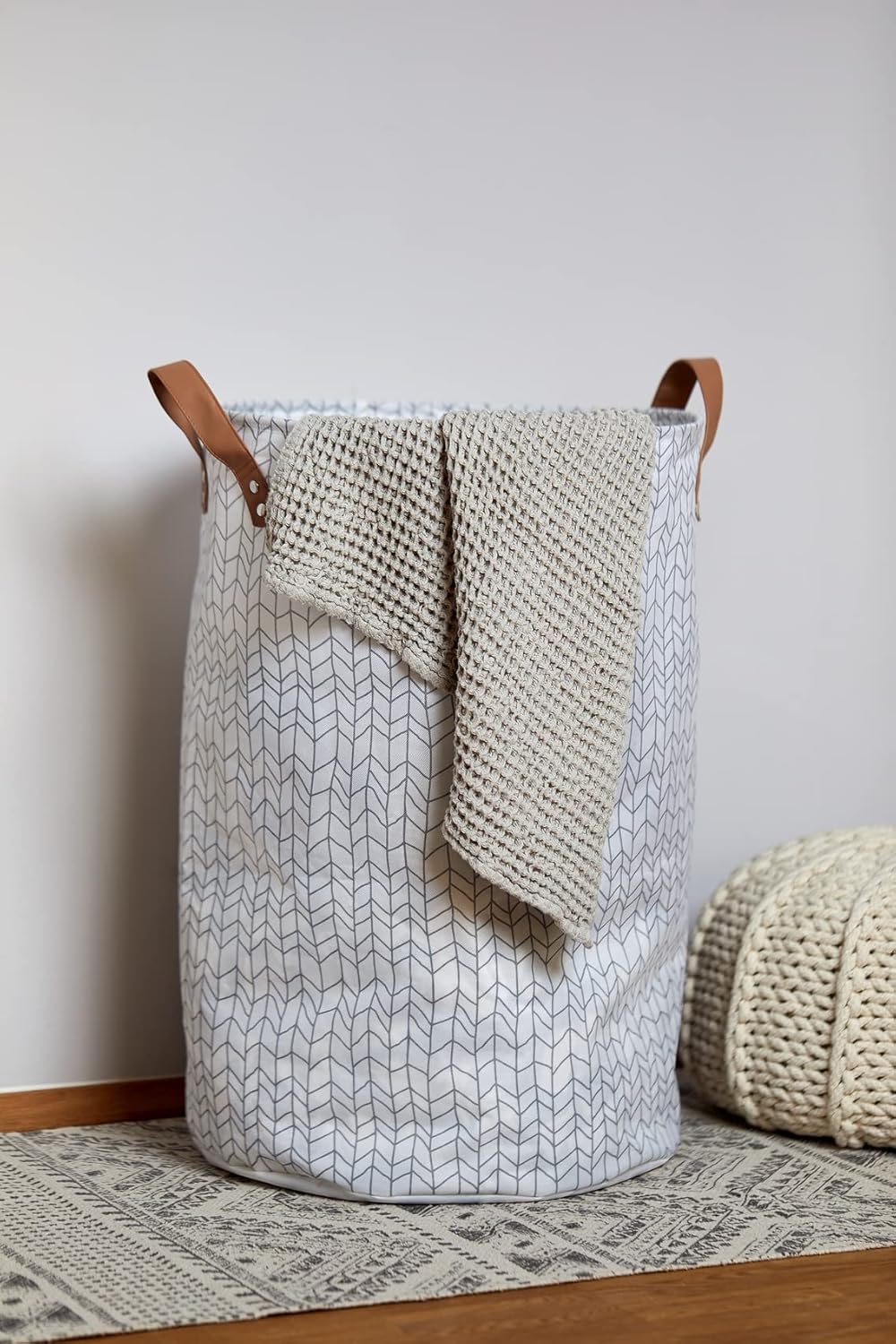 WENKO Wäschesammler Geo, geräumiger Wäschekorb aus hochwertigem Polyester, platzsparend zusammenfalt