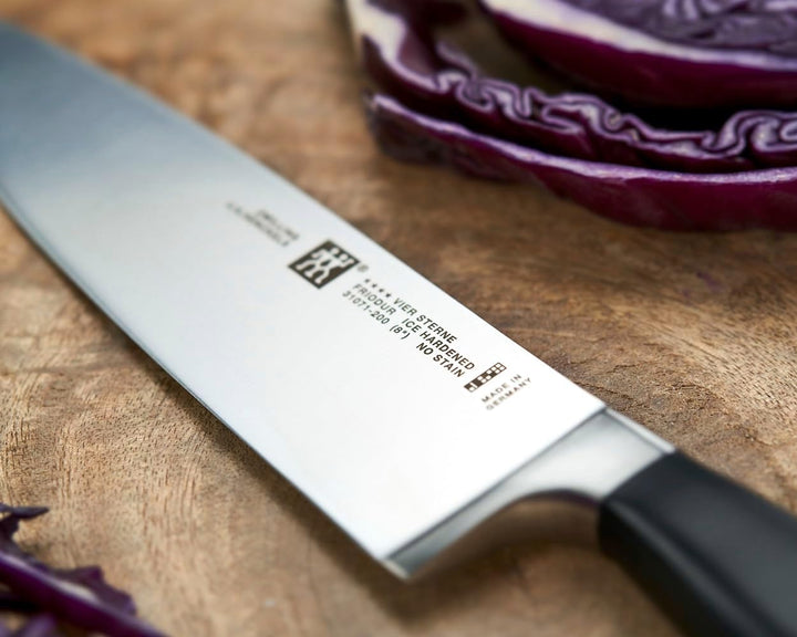 ZWILLING 1001567 Kochmesser, Klingenlänge: 20 cm, Breites Klingenblatt, Rostfreier Spezialstahl/Kuns