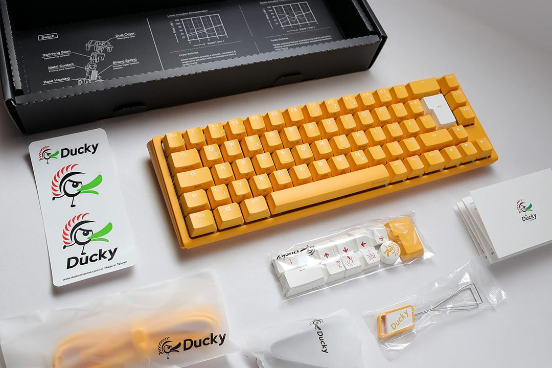 Ducky One 3 Yellow - Mechanische Gaming Tastatur Deutsches Layout im SF-Format (65% Keyboard) mit Ch