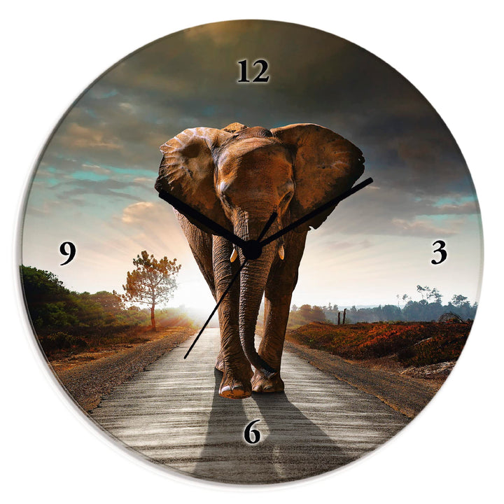 ARTLAND Wanduhr ohne Tickgeräusche Glas Quarzuhr Ø 30 cm Rund Lautlos Elefant auf Strasse Elefant Qu
