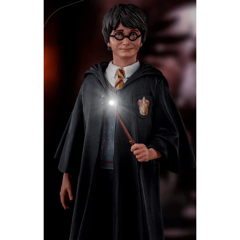 Iron Studios Harry Potter - Harry Potter Art Scale Statue (1/10) (WBHPM40721-10) ca. 17 x 10 x 5 cm