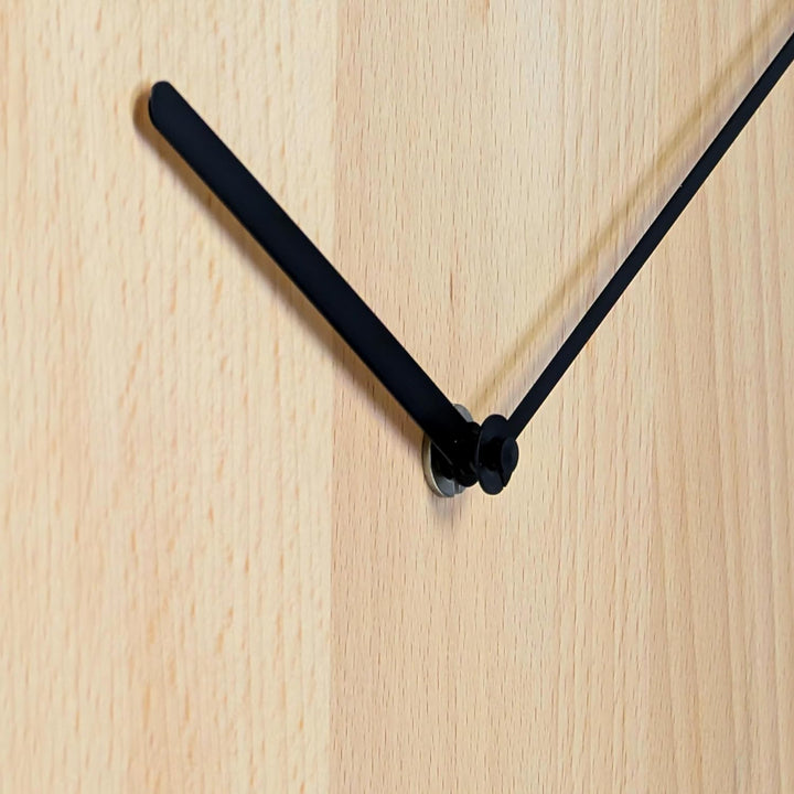 Natuhr Wanduhr Buche geölt Holz Solide Massivholz, geräuscharmes U.T.S. Uhrwerk, puristisch, modern,