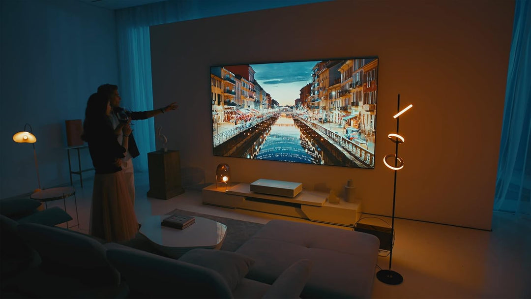 LG HU915QE Beamer, UST, Laser, Smart TV, 4K, 3700 Ansi 3700 Lumen Focale Ultra Courte Weiss, 3700 Lu