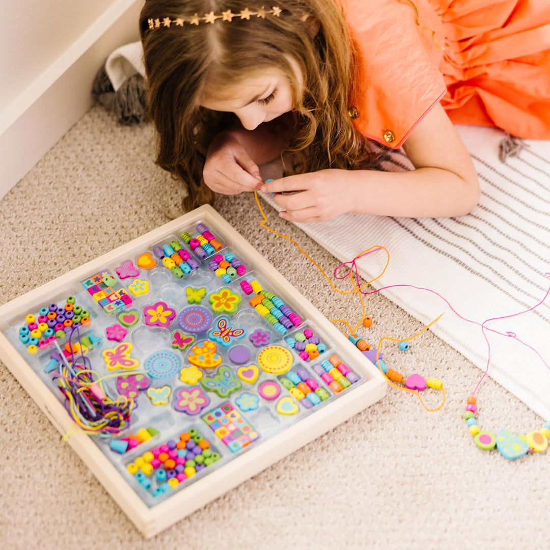 Melissa & Doug Bastelset Mädchen & Jungen | Armbänder & Ketten basteln Mädchen | Perlen zum Auffädel