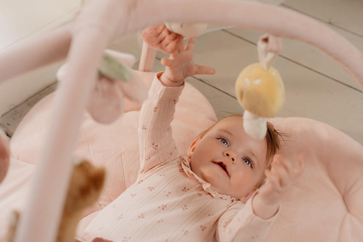 Little Dutch Krabbeldecke mit Spielbogen Activity Baby rosa - Fairy Garden