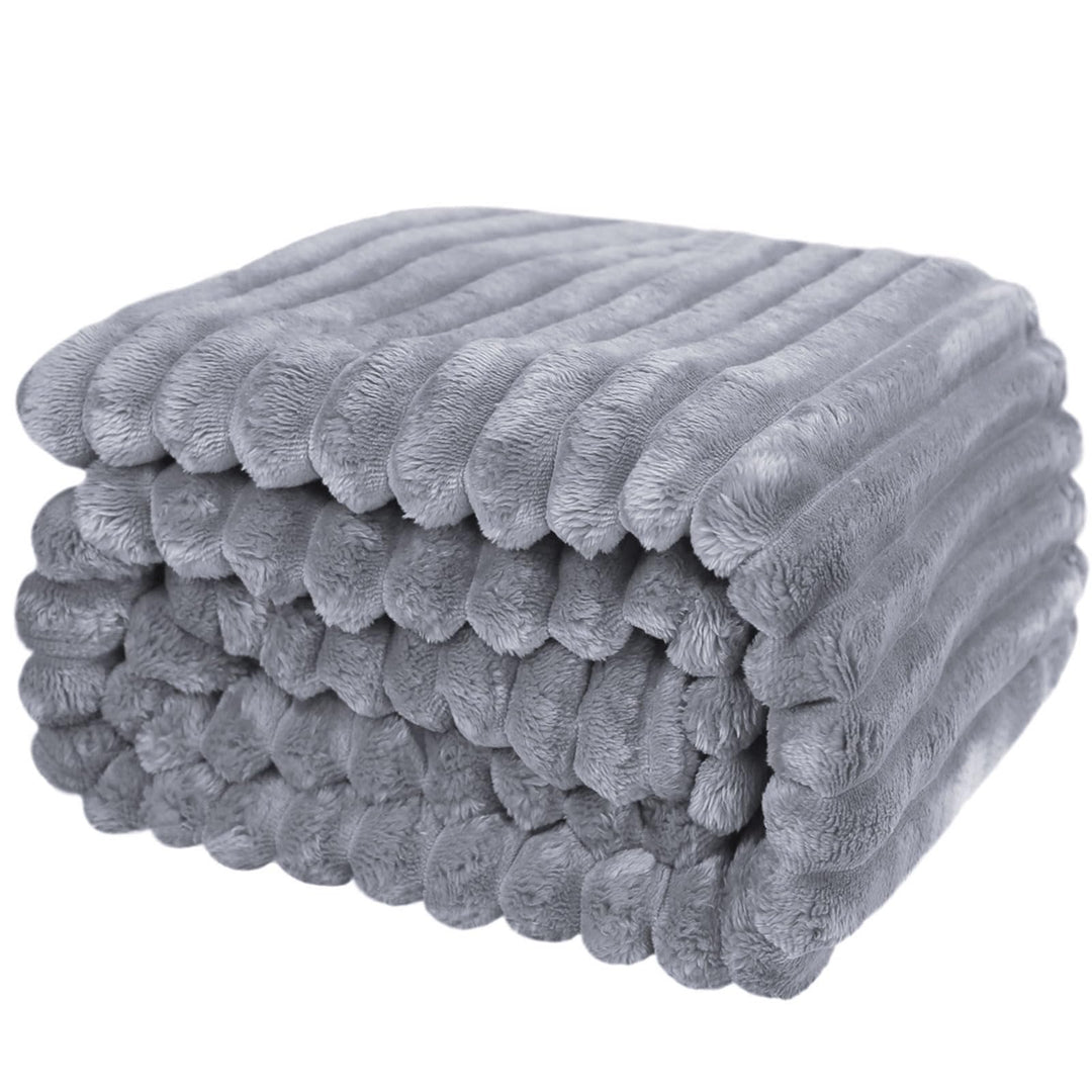 Kuscheldecke 150x200 cm - Warme Flausige Bettüberwurf Decke und Sofadecke Mama, Frauen und Freundin