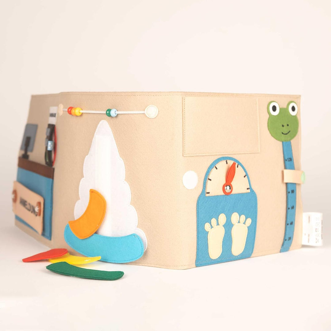Jolly Designs „Hallo Kids Doc“ – Interaktives Stoffbuch Arzt & Körper – Montessori Lernspielzeug ab