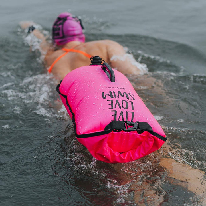 Set Freiwasser Schwimmboje 20 Liter und Badekappe. Sicherheitsschwimmboje für das Schwimmen im offen