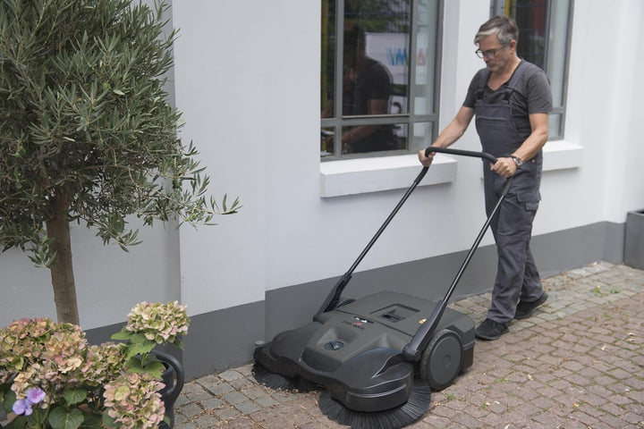 Steinbock Kehrmaschine Turbo elektrisch | 2-fache Schmutzaufnahme | 97 cm Kehrbreite | 4.100 m²/h Ke