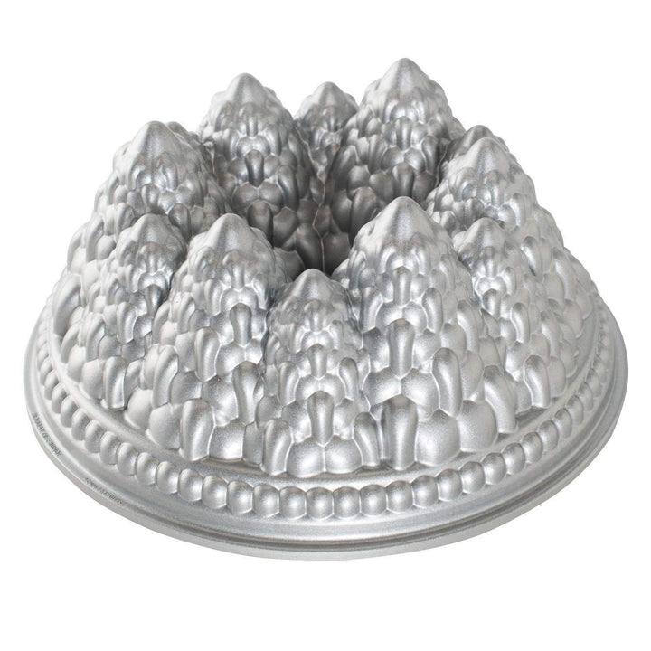 Nordic Ware 89737 - Backform, Kuchenform - Weihnachtsbackform - Tannenbäume, Winterwald - Aluminiumg