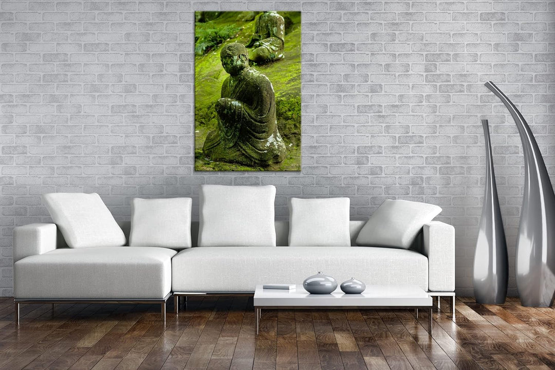 deyoli moosbedeckte Buddha Statue im Format: 80x60 als Leinwandbild, Motiv fertig gerahmt auf Echtho