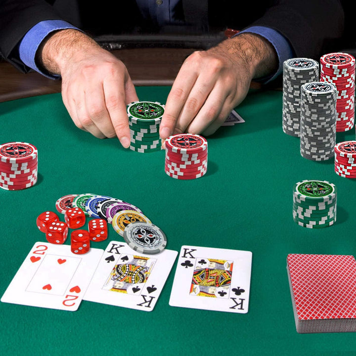 YUENFONG Pokerkoffer Pokerset Schwarz mit 500 hochwertigen Laser Pokerchips, inkl. 2 Pokerdecks, 1 D