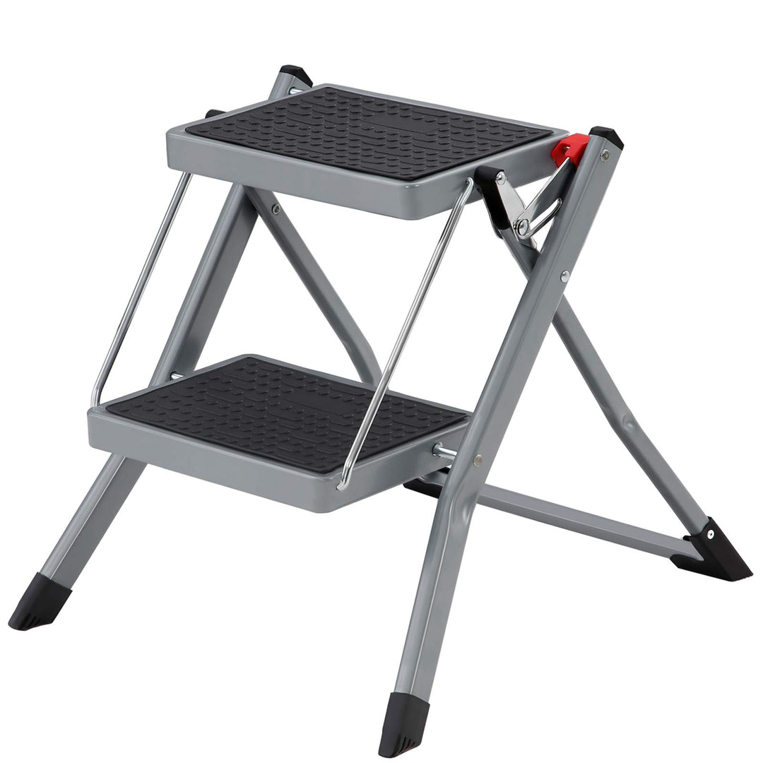 SONGMICS Klapptritt mit 2 Stufen, Trittleiter, Leiter, 20 cm breite Stufen, rutschfeste Gummimatte,