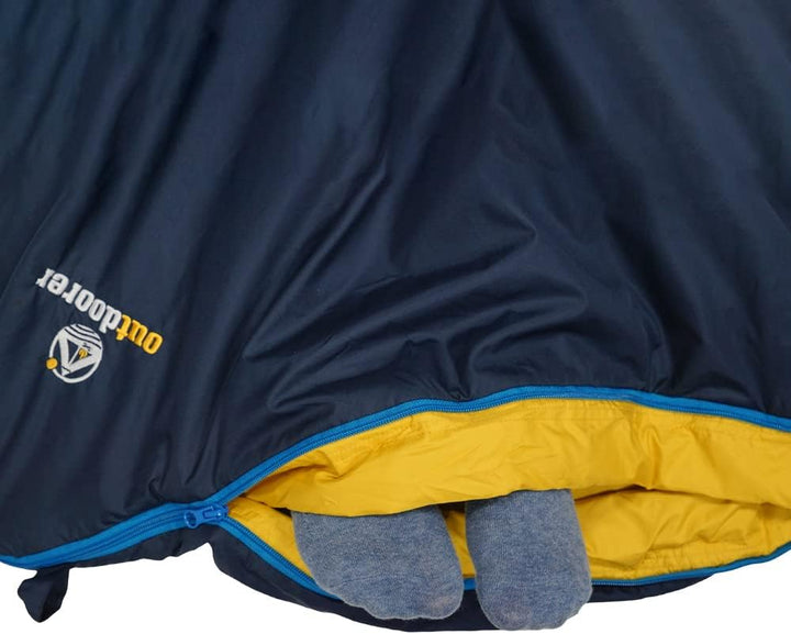 Leichter Deckenschlafsack Trek Comfort von outdoorer mit 880g – Reise Schlafsack Erwachsene in Blau,