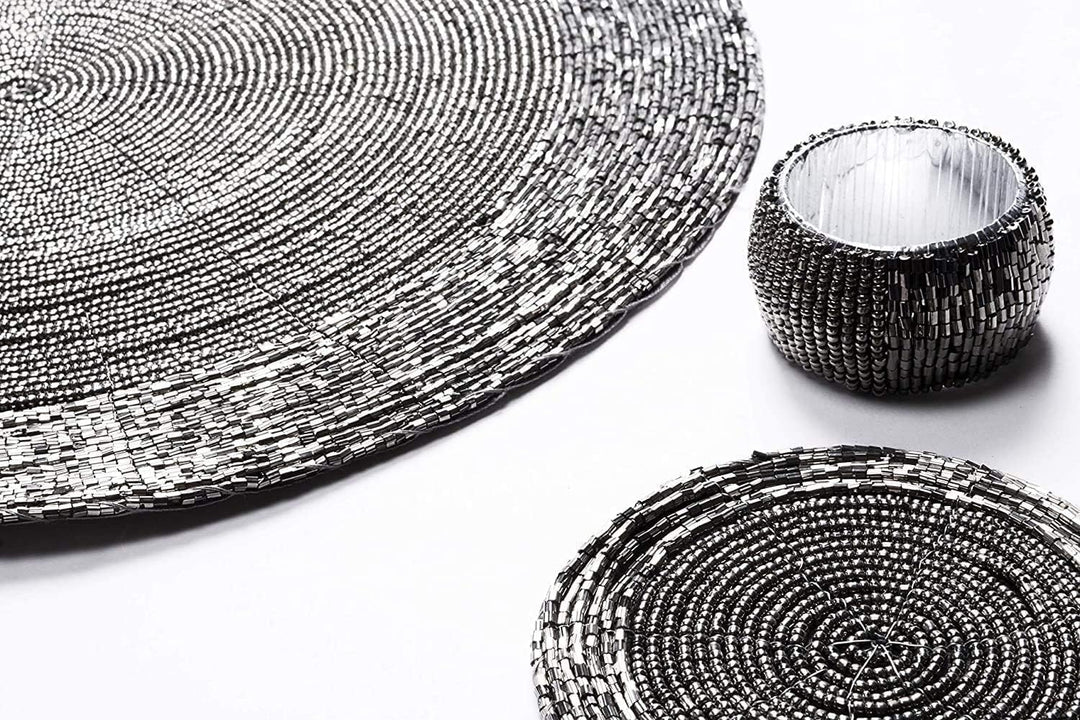 Penguin Home® Set von 12 Tischsets mit Glasperlen, Untersetzer und Serviettenringe - Antik Silber Fa