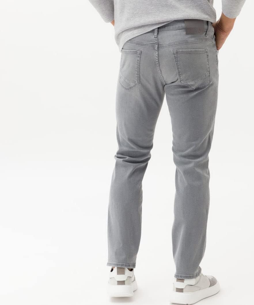 BRAX Herren Style Chuck Hi-Flex: Hochelastische Five-Pocket Jeans 31W / 34L Grau, 31W / 34L Grau