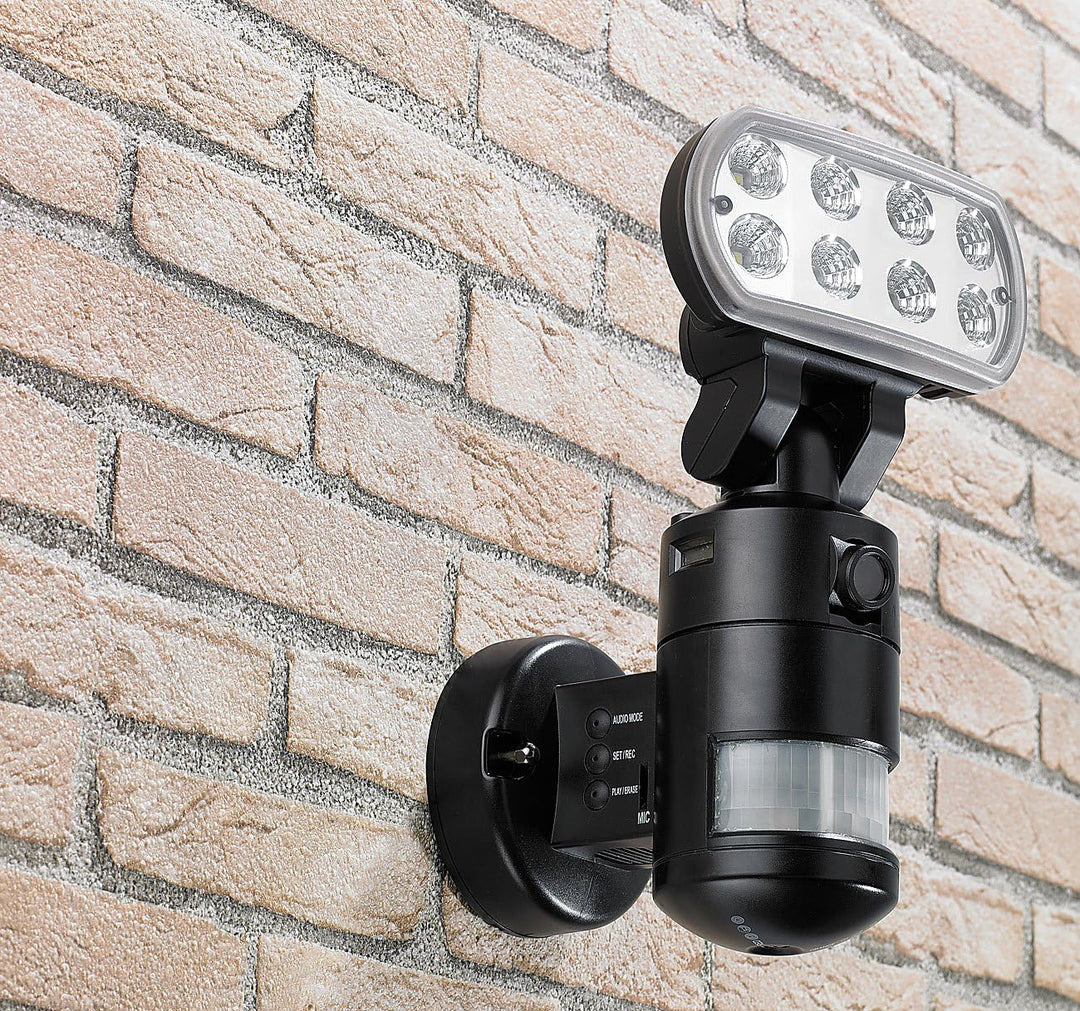 VisorTech LED Strahler mit Kamera: Überwachungskamera FLK-20, LED-Flutlicht, Bewegungsmelder, nachla