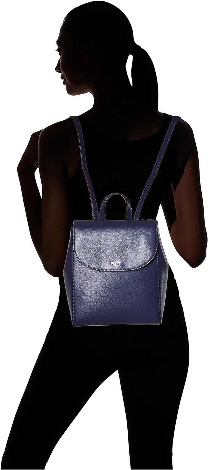DKNY Damen Dkny Women's Dkny Womens Bags Bryant Flap Backpack, Ids - Indigo/Silver, 1 EU