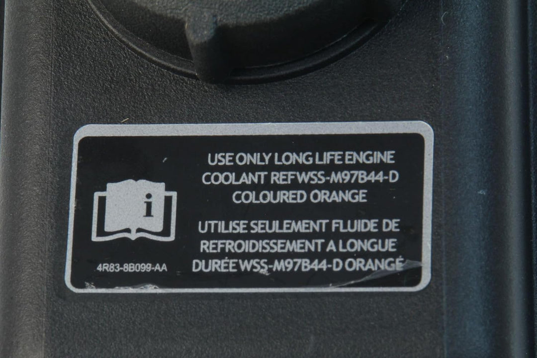 URO Parts MJD4400BA Ausdehnungsbehälter mit Kappe und Sensor