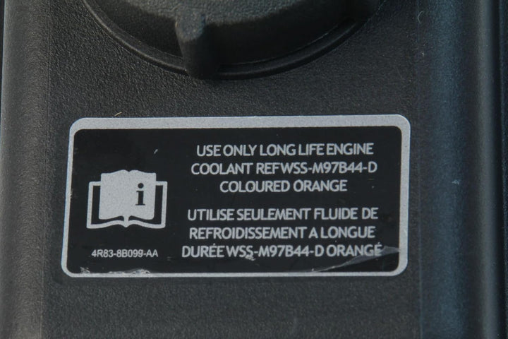 URO Parts MJD4400BA Ausdehnungsbehälter mit Kappe und Sensor