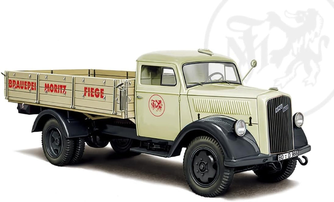Italeri 3960 1:24 Opel Blitz Truck - Modellbau, Bausatz, Bodenmodell, DIY, Hobby, Kleber, Plastikbau