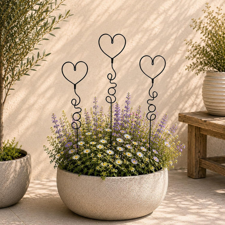 UNUS Gartenstecker Set Herzen klein 3er Set aus schwarzem Metall wetterfeste Deko für Balkon, Beet o