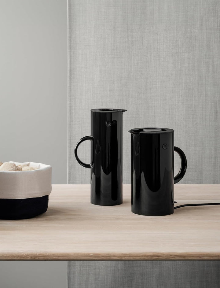 Stelton Wasserkocher EM77 - Elektrischer Kocher, Wasserkessel im skandinavischen Design- Schnell koc