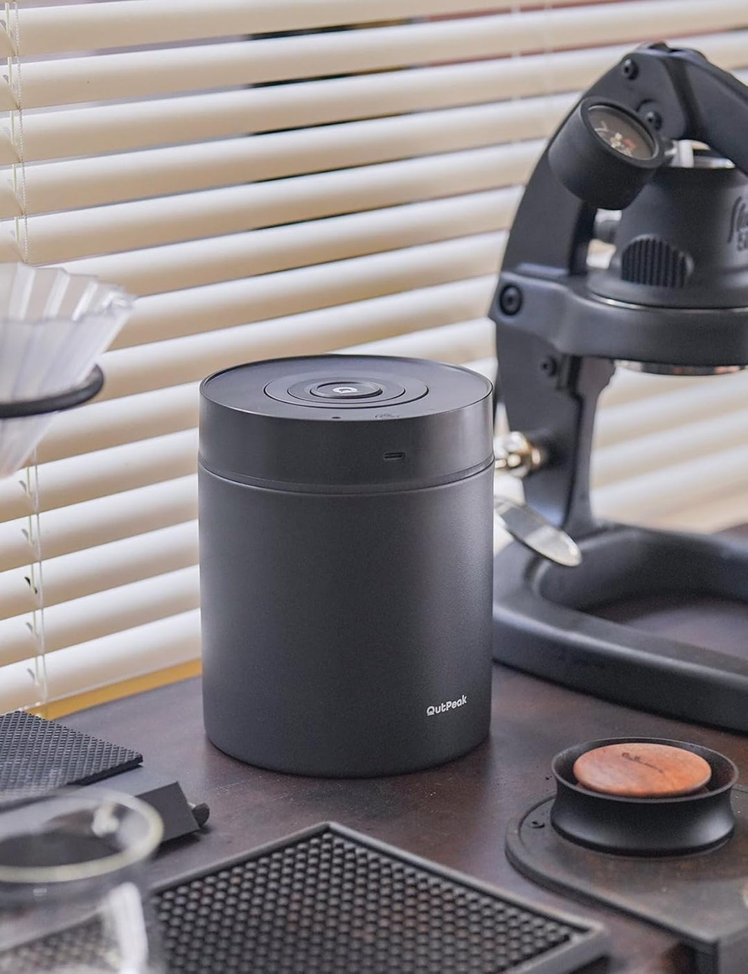 OUTPEAK Neo 2025 Kilo Auto-Vakuum-Kaffeedose, 1,5 l Fassungsvermögen für 500 ml Kaffeebohnen, Ein-Kn