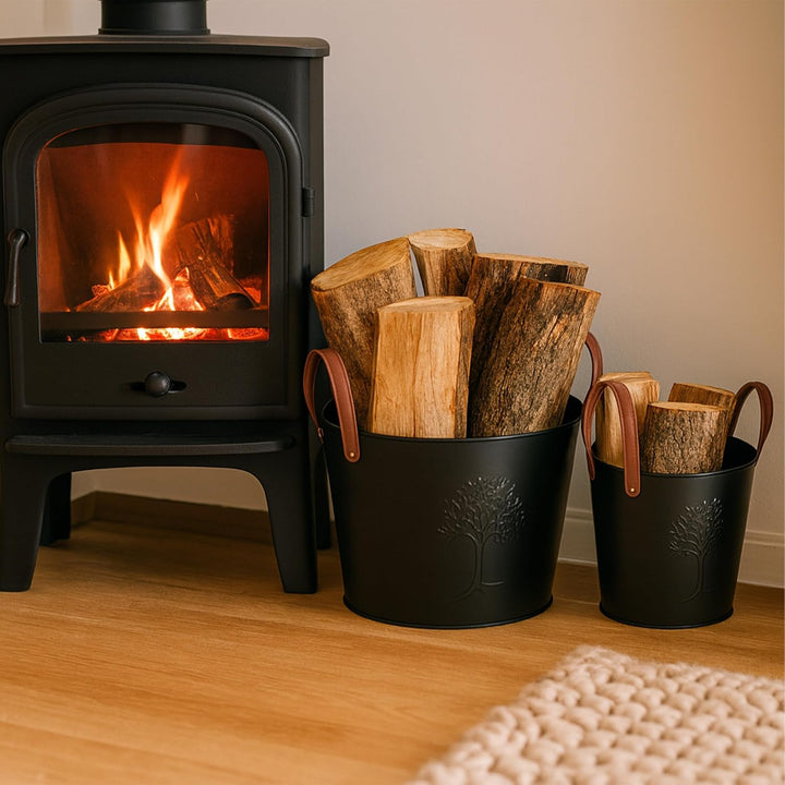 Relaxdays Kaminholzkorb 2er Set, Brenn- & Anzündholz, Metall, Lederhenkel, Lebensbaum-Design, Ofenko