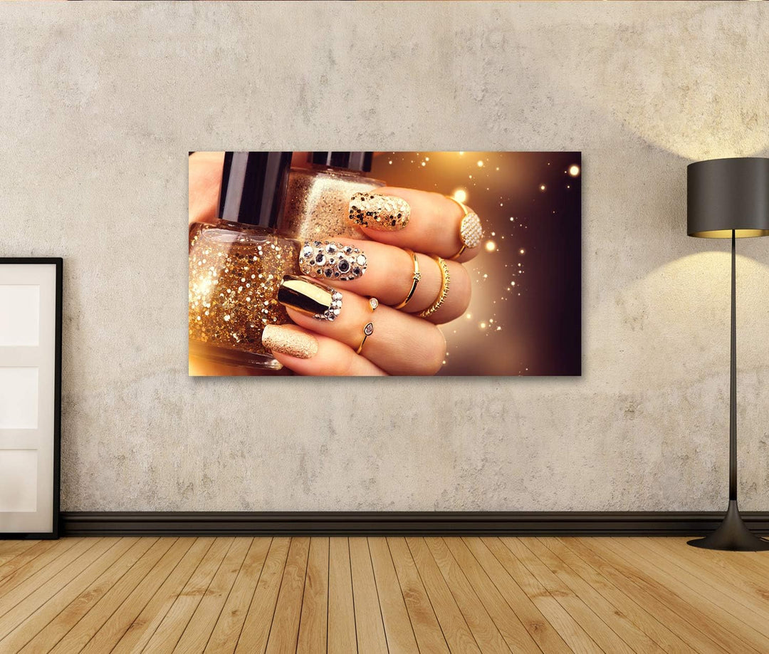 islandburner Bild auf Leinwand Goldene Maniküre Nagellack Accessoires Bilder Wandbilder Poster 100x5
