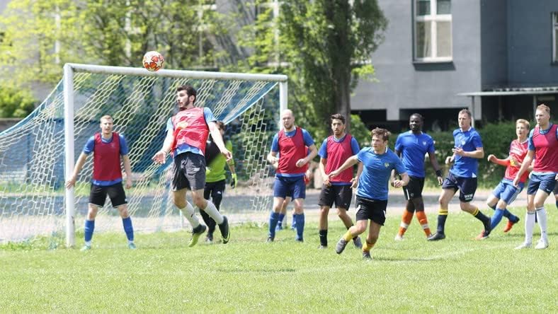 SPORTSBIBS Fussball Leibchen Set 10 Stück: 2 Farben - 5 von jeder Farbe, für Kinder und Erwachsene,