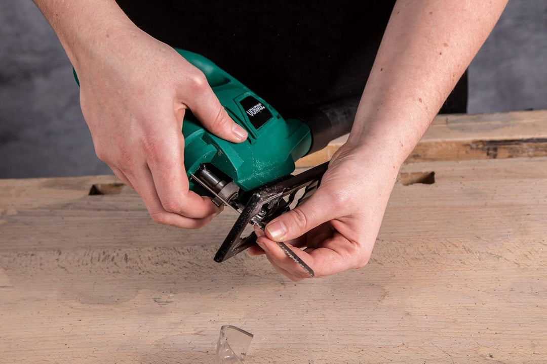 VONROC Stichsäge elektrisch 550W - Pendelhubstichsäge mit Staubabsaugung, variable Schnittwinkel & G