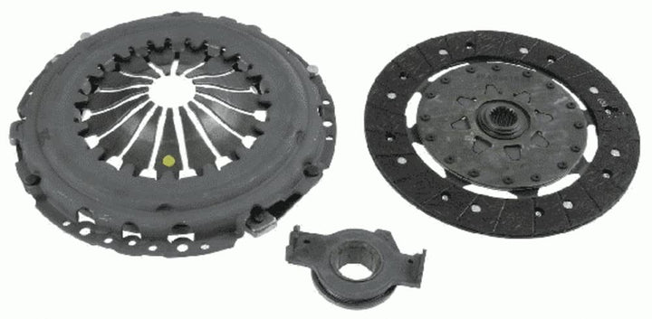 SACHS Kupplungssatz 3000 951 531, OE-Qualität, Kupplungssatz-Austausch beim Auto
