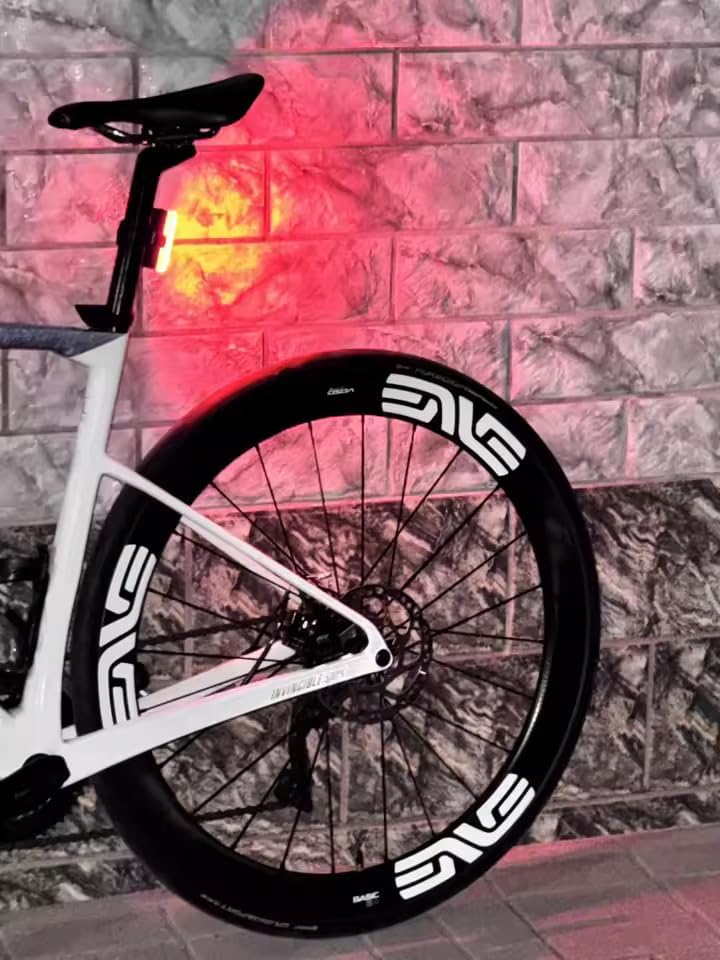 Aufkleber-Set für Fahrrad SES kompatibel mit 45 mm weissen glänzenden Vinyl-Reifen | Dekoratives was