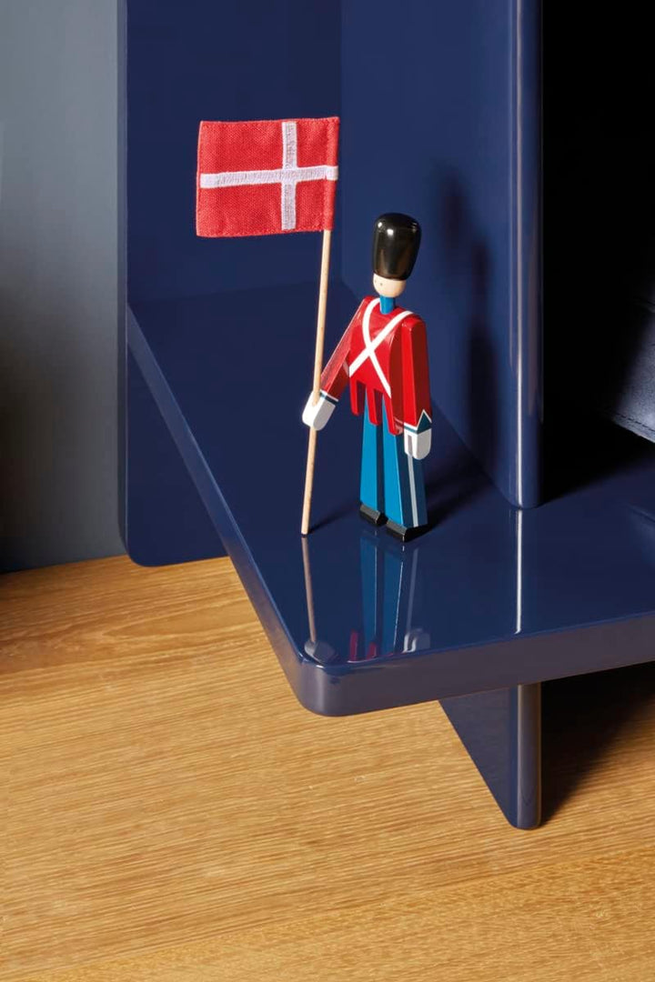 Kay Bojesen Fahnenträger Mini Figuren 18.5 cm Holzfiguren Originaldesign, rot 18,5 cm Fahnenträger,