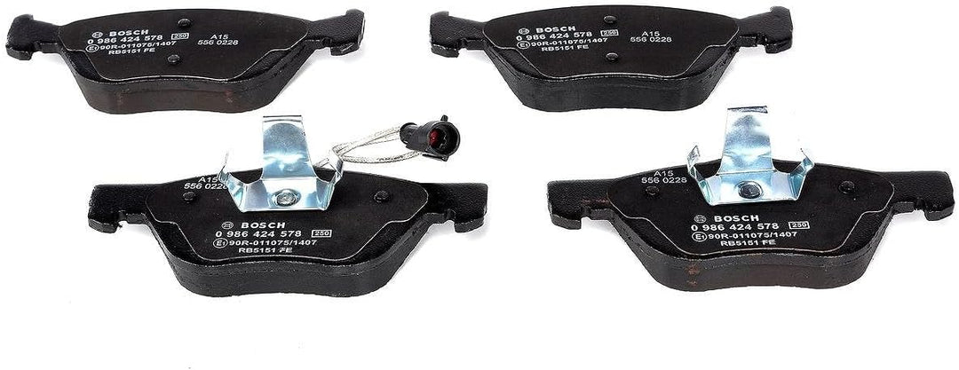 Bosch BP324 Bremsbeläge - Vorderachse - ECE-R90 Zertifizierung - vier Bremsbeläge pro Set