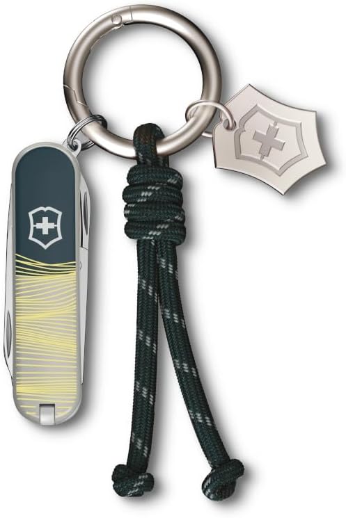 Victorinox Taschenmesser Classic SD, 7 Funktionen, Swiss Made, Multitool für Frauen, Schlüsselanhäng