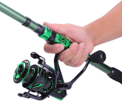 Sougayilang Angelrute und Rolle Combos, Kohlefaser Teleskop Angelrute 12 +1 BB Spinning Reel mit Tra