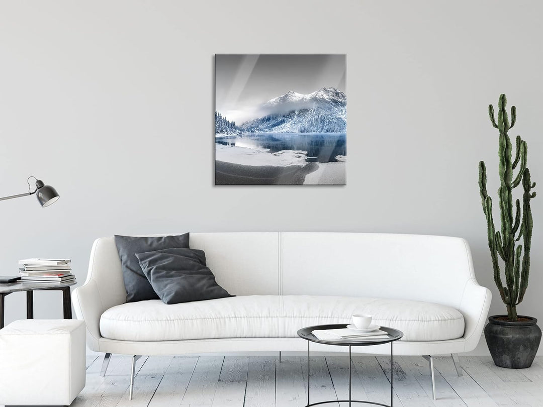Pixxprint Glasbild | Wandbild auf Echtglas | Winterlandschaft mit gefrorenem Bergsee B&W Detail | 40