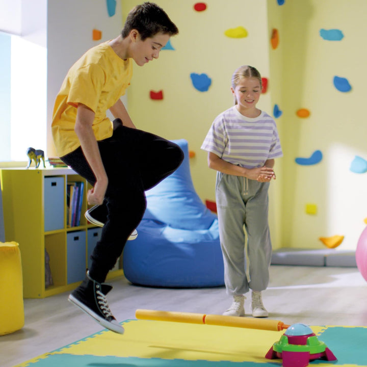 Stay Active Jump It Wipeout Musical Jump Challenge Familien-Fitnessspiel mit drehbarem Weichschaumar
