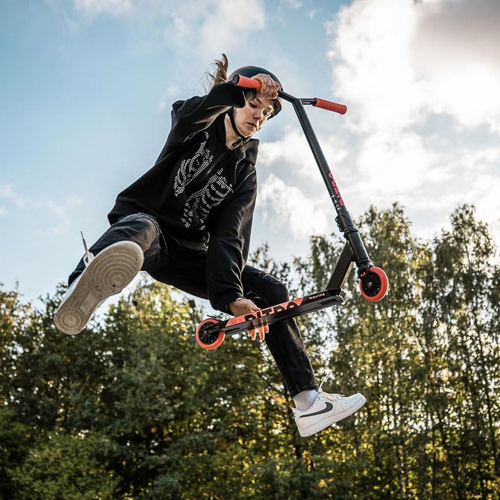 Movino Stunt Scooter Stunt Roller Kickscooter Professioneller Freestyle Roller Trick Roller ABEC 9 K