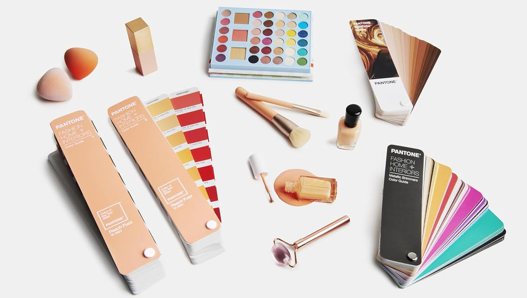 Pantone Limitierte Ausgabe: FHI Color Guide mit Color of the Year 2024