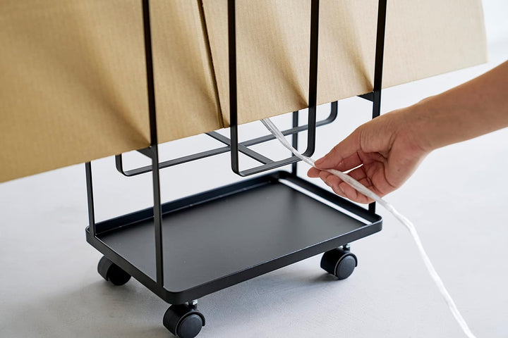 Yamazaki TOWER 5761 Karton Organizer, Schwarz, Stahl, L 20 x B 30 x H 54,5cm, Schwarz