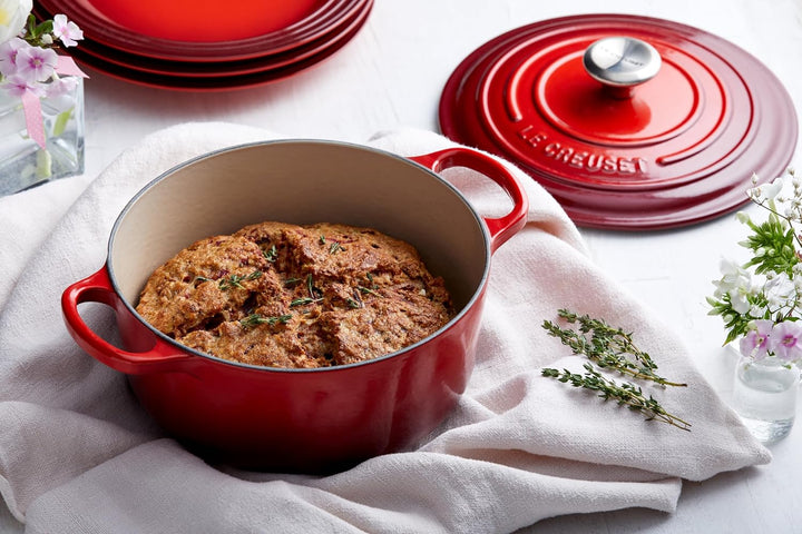 Le Creuset Signature Gusseisen-Bräter mit Deckel, Ø 20 cm, Rund, Für alle Herdarten und Induktion ge