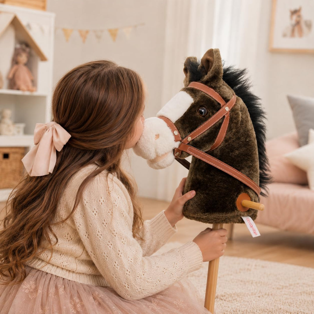 Sweety Toys 5055 Steckenpferd ” My Little Pony” Chocolate, super süss, mit Funktion Gewieher und Gal