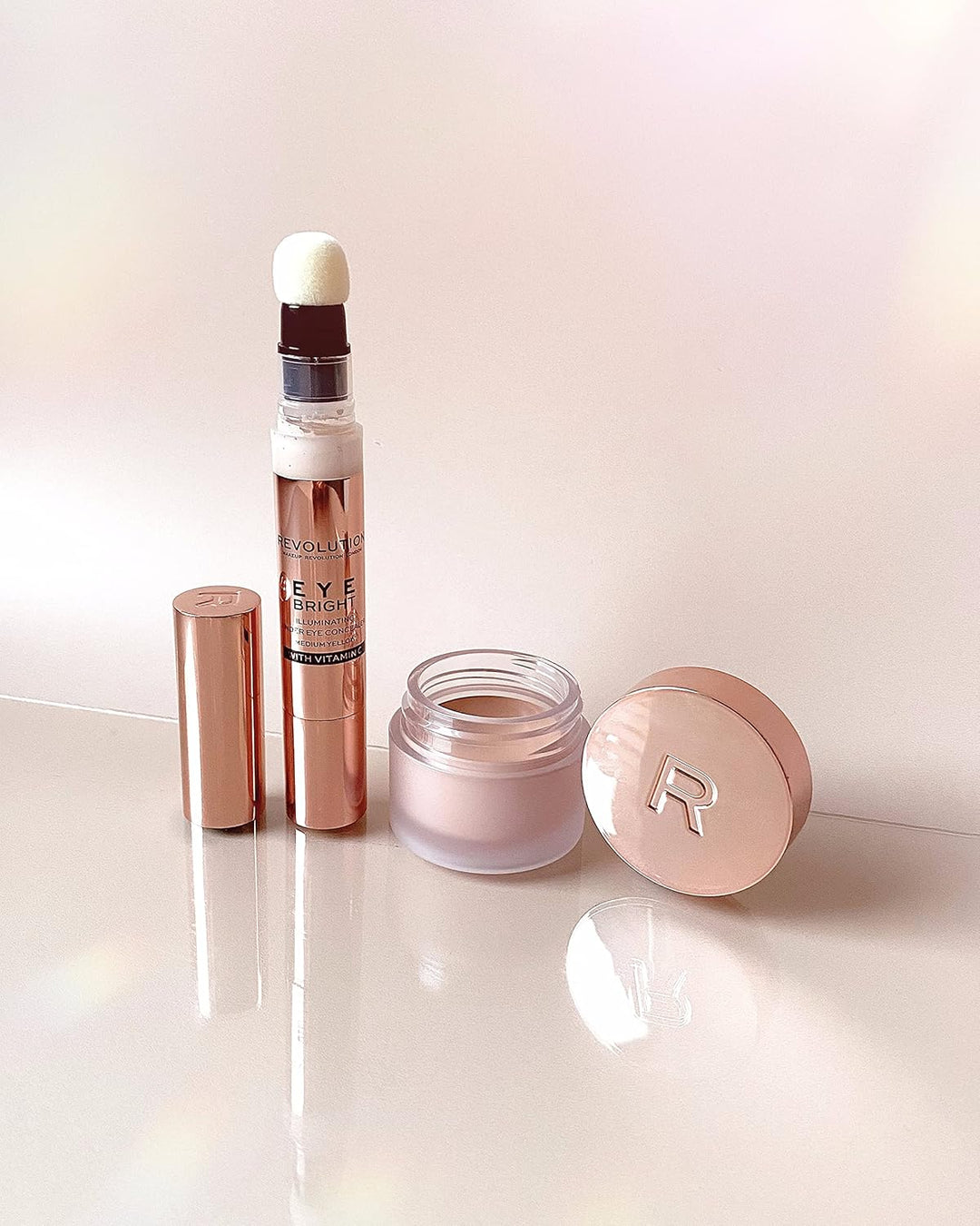 MakeUp Revolution Eye Bright Concealer Medium Nude 3 ml (1er Pack), Nude 3 ml (1er Pack)